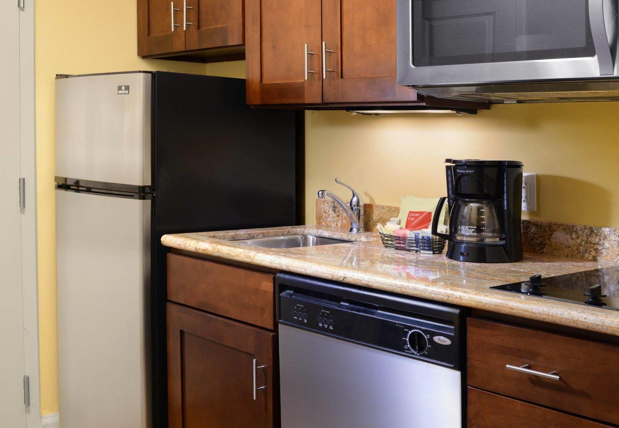 Towneplace Suites By Marriott Galveston Island Bagian luar foto